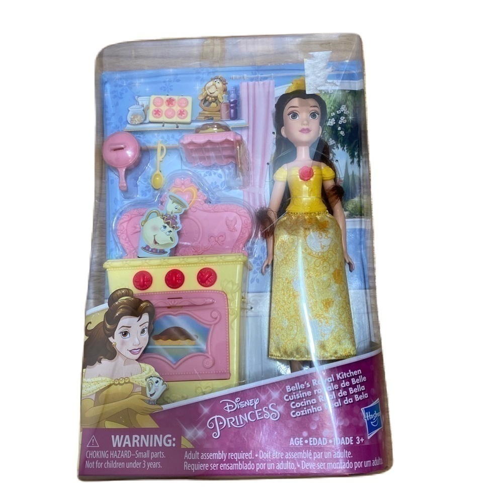 Disney Belle’s Royal Kitchen Play Set Doll NEW Stove Oven Pot Pie Kids Toy